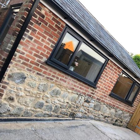Exclusive Modern Decorated 1 Bedroom Detached Studio Newport  Eksteriør bilde