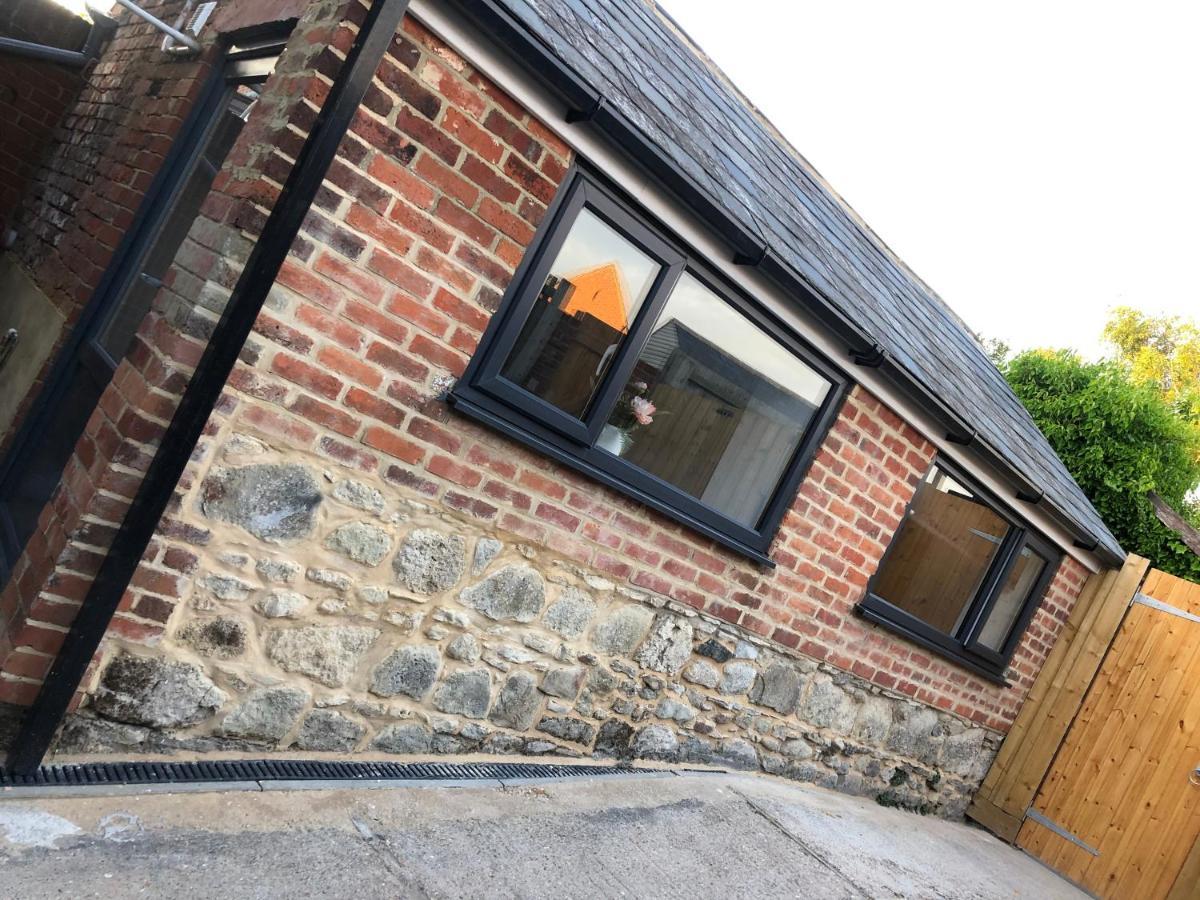Exclusive Modern Decorated 1 Bedroom Detached Studio Newport  Eksteriør bilde